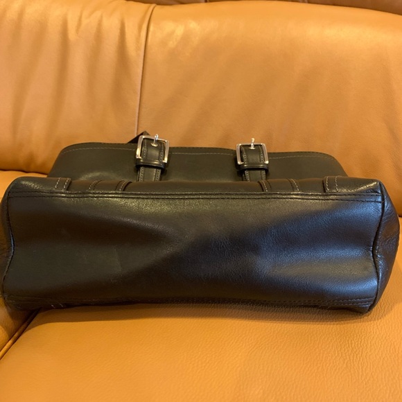 Slightly used coach bag - Picture 5 of 5